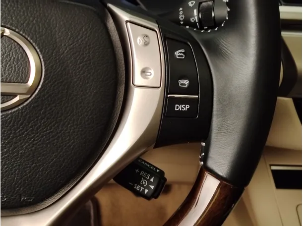 Car image 27