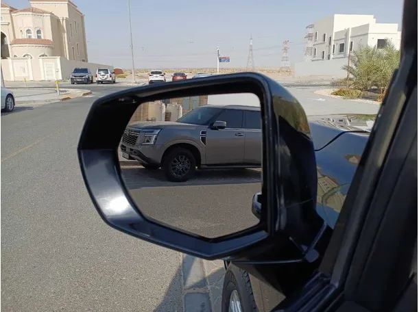 Car image 21