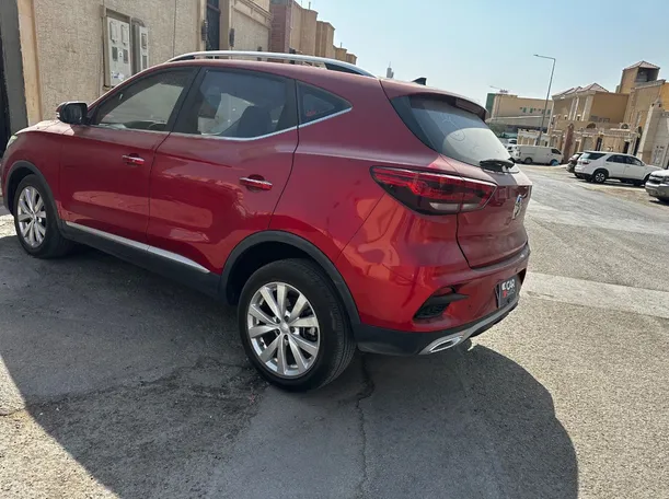 Car image 7