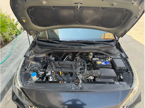 Car image 22
