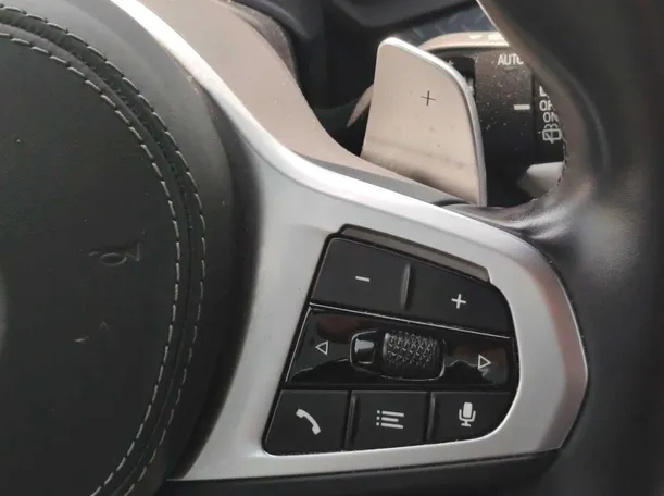 Car image 28