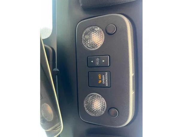 Car image 28