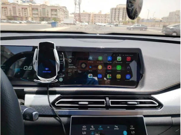 Car image 25