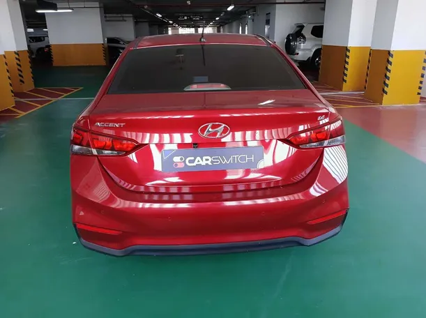 Car image 6