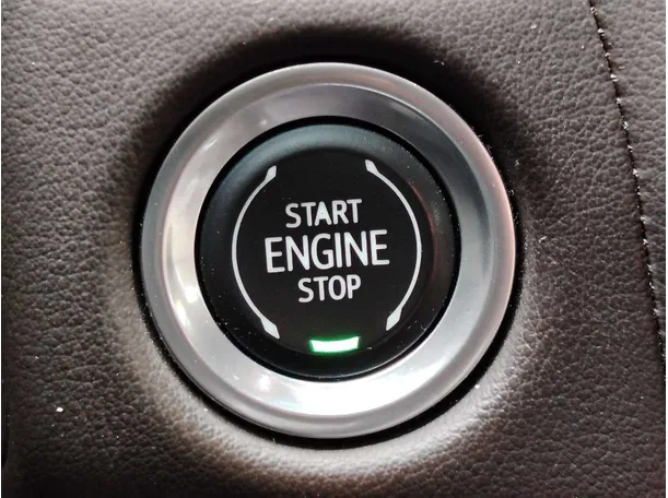 Car image 32