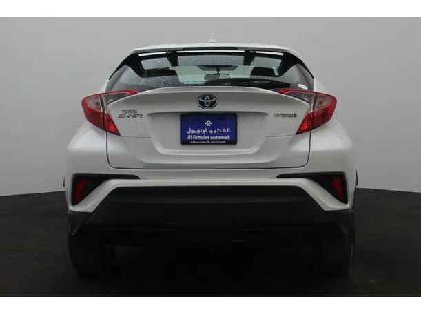 Car image 12