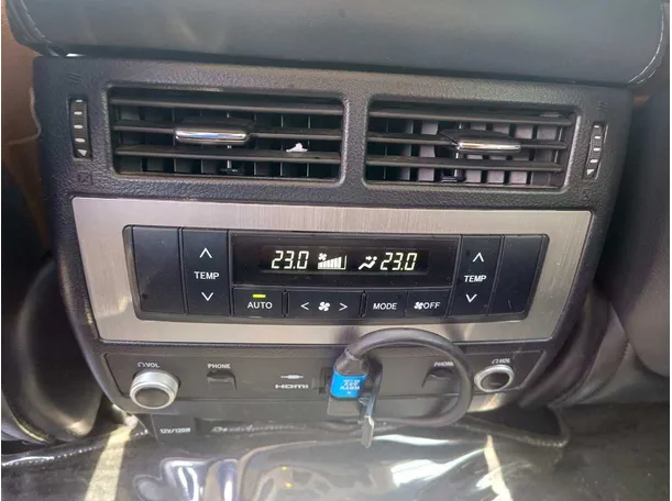Car image 39