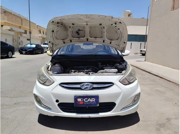 Car image 29
