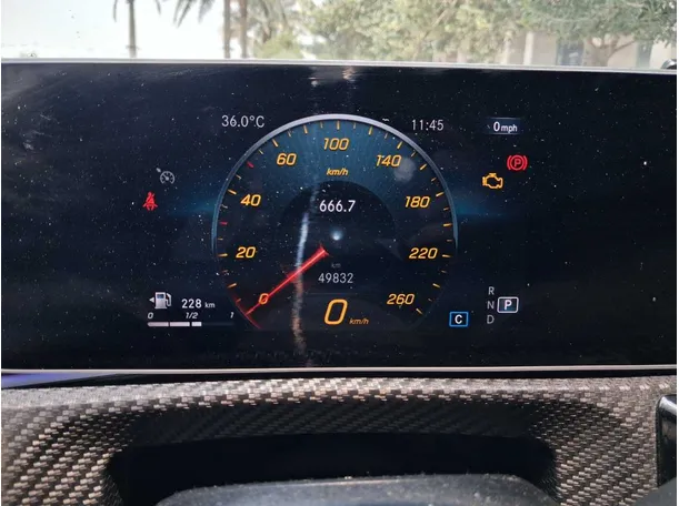 Car image 25