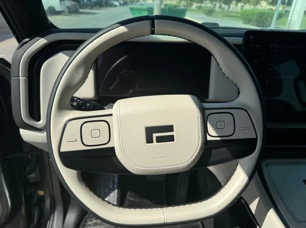 Car image 22