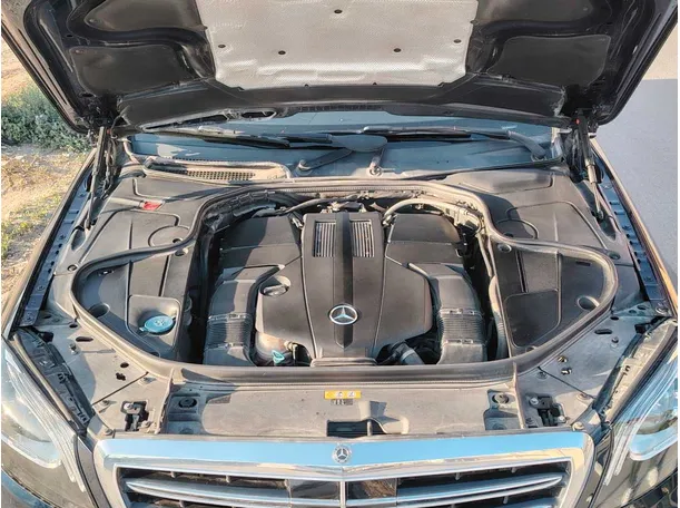 Car image 40
