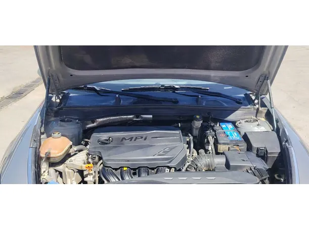 Car image 36