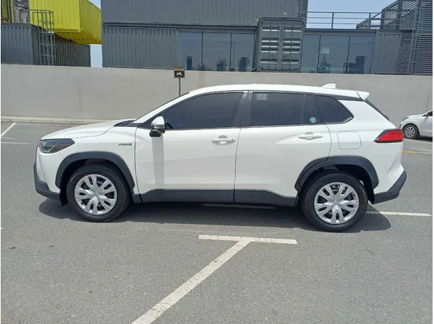 Car image 4