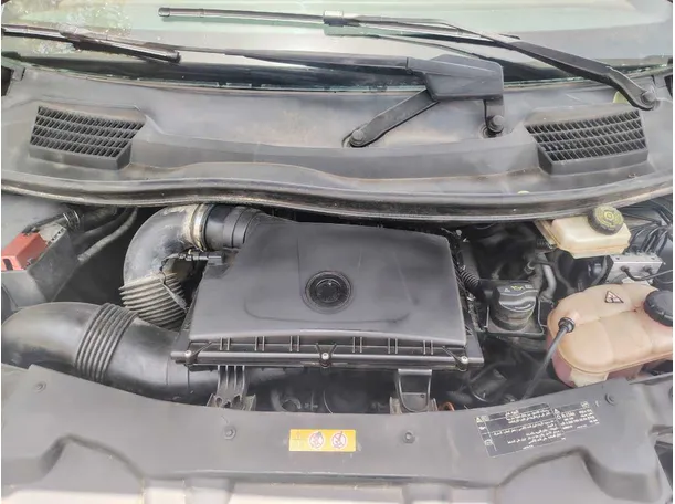 Car image 33