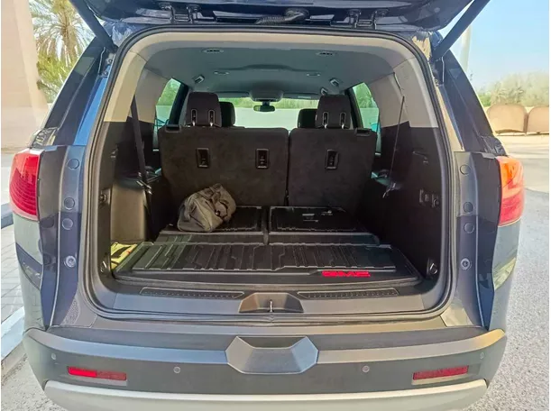 Car image 29
