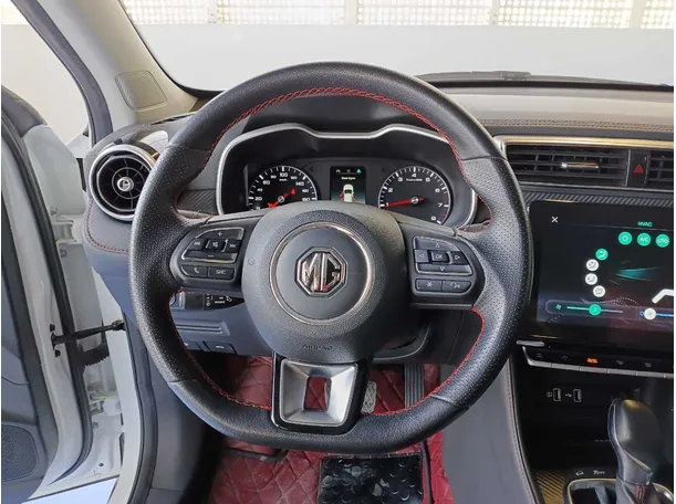 Car image 17
