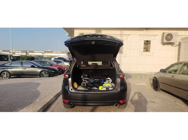 Car image 19