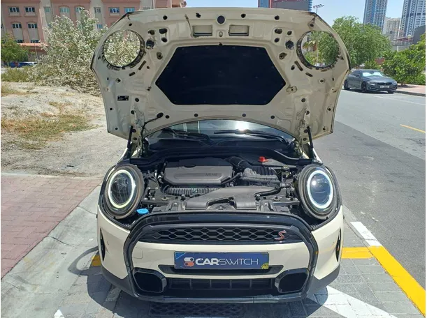 Car image 23