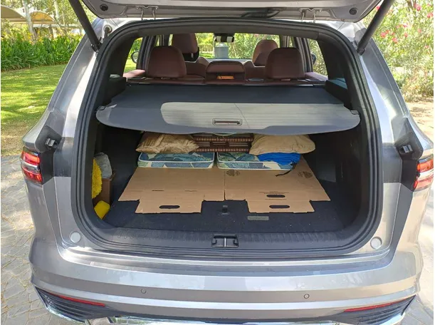 Car image 20