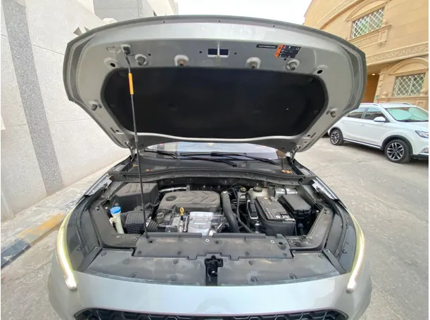 Car image 27