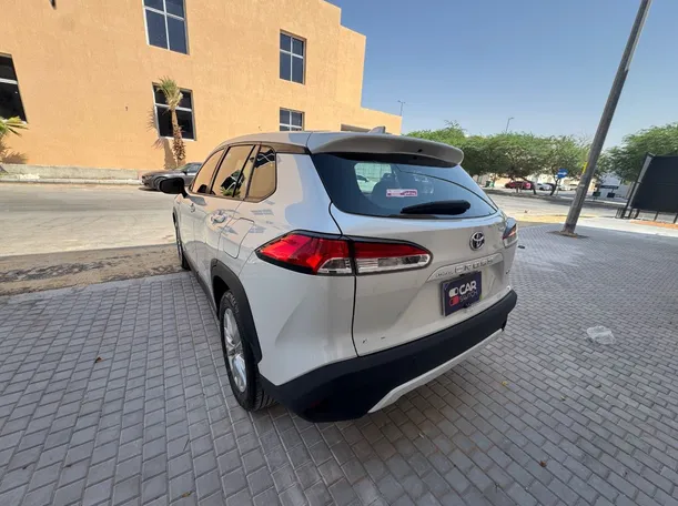 Car image 7