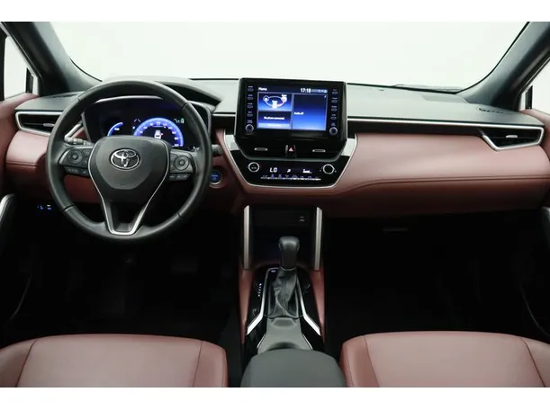 Car image 14