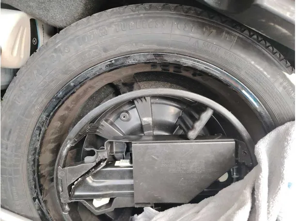 Car image 45