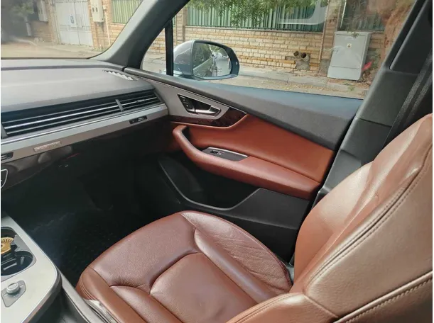 Car image 39