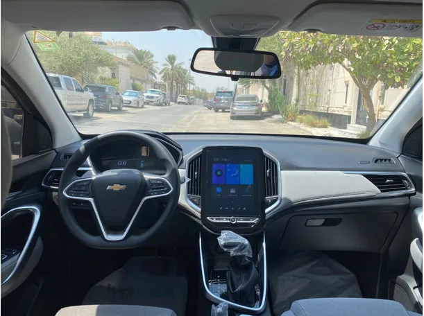 Car image 16