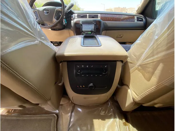 Car image 27