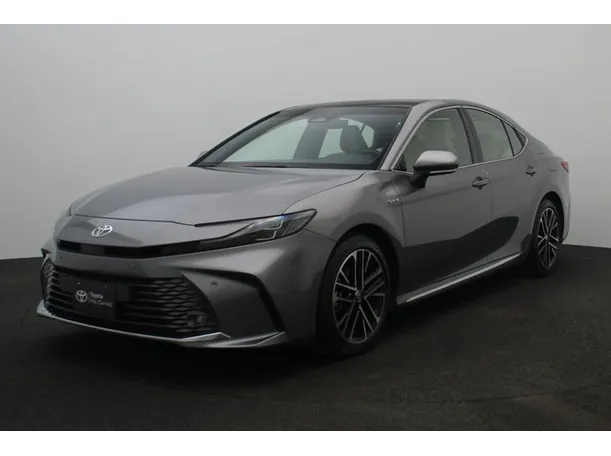 2025 تويوتا كامري في أبوظبي