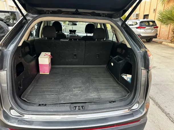 Car image 22