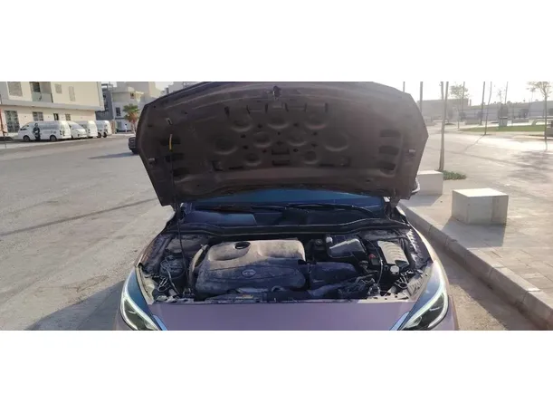 Car image 33