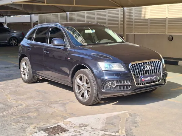 Car image 4
