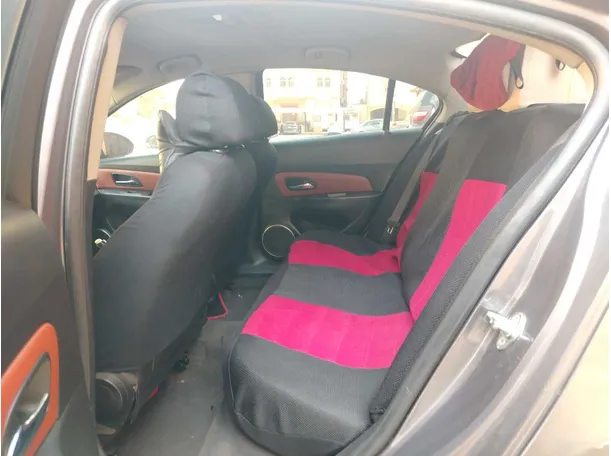 Car image 18