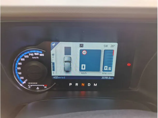 Car image 19