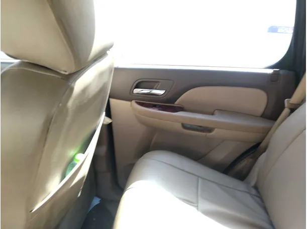 Car image 36