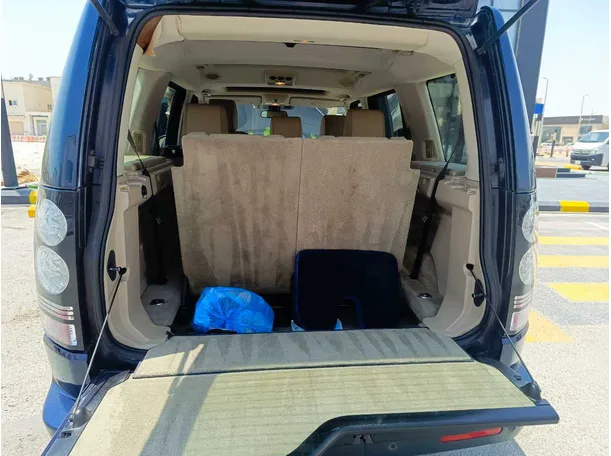 Car image 27