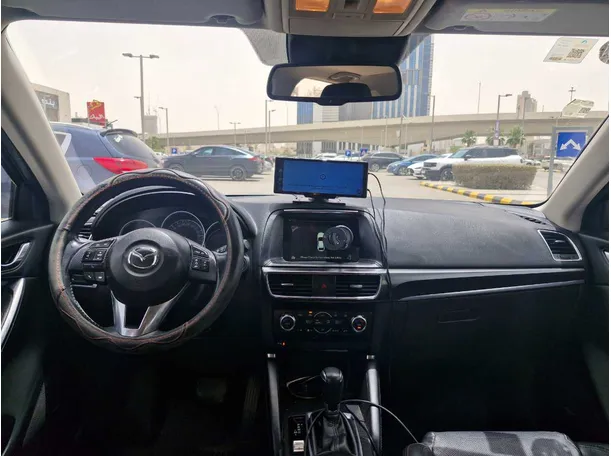 Car image 16