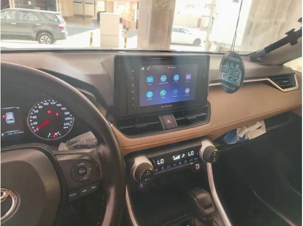 Car image 23