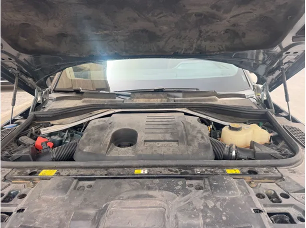 Car image 26