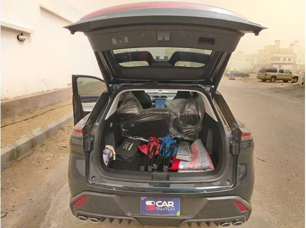 Car image 30