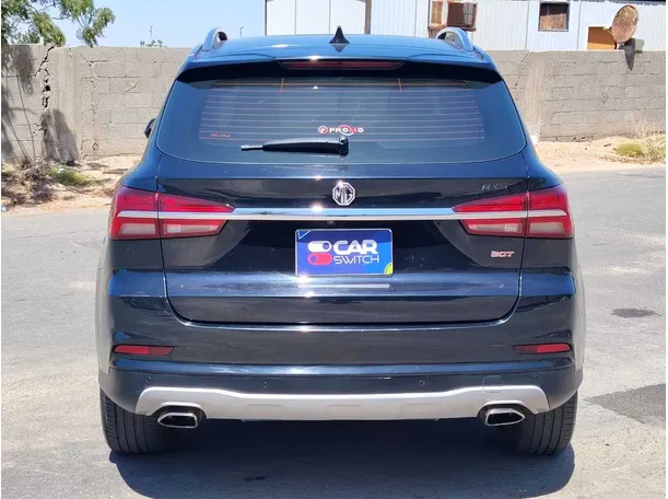 Car image 5