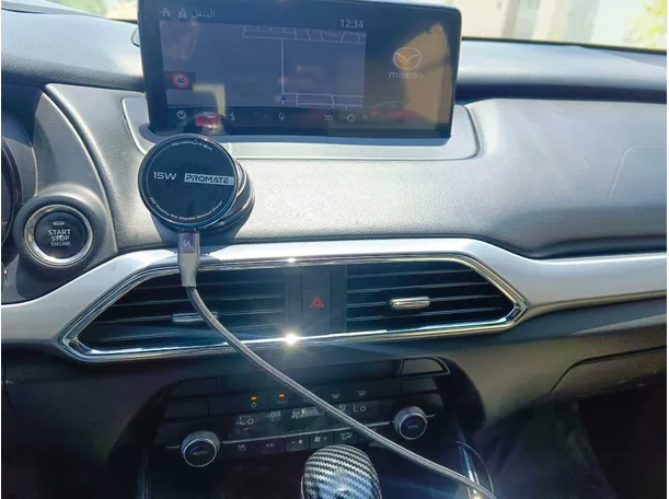Car image 24