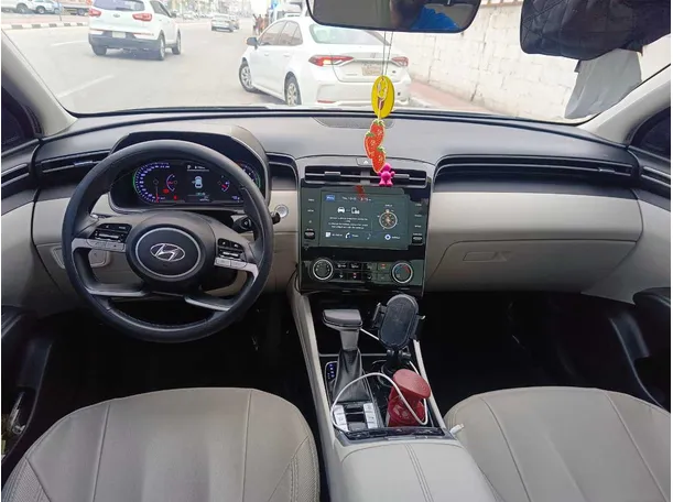 Car image 20