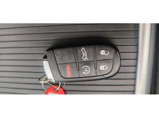 Car image 29