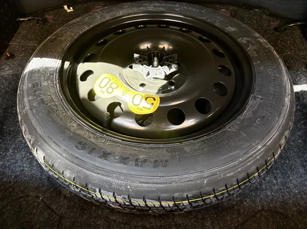 Car image 31