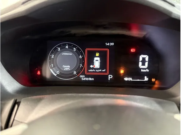 Car image 10