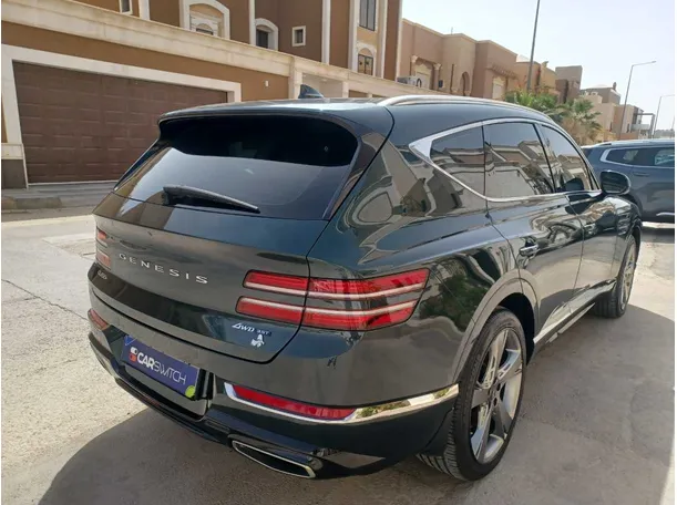 Car image 5