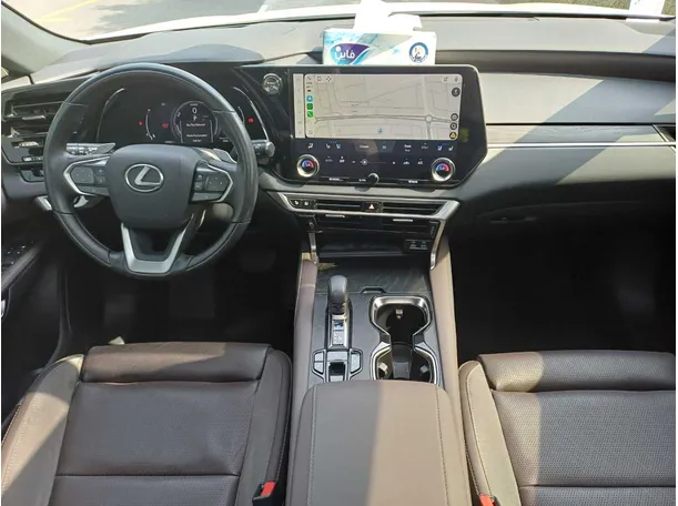 Car image 15